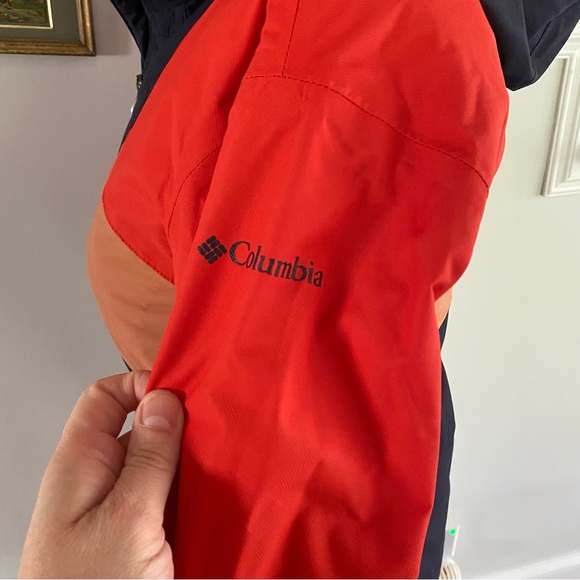 COLUMBIA Color Block Navy Red Omni Tech Ski Jacket XS NWT $240 - Picture 9 of 9